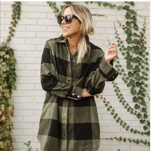 BB DAKOTA BY STEVE MADDEN ELDRIDGE PLAID SHACKET - SAGE SIZE MEDIUM